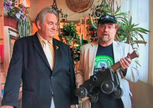 Bill Patterson and Brad Linaweaver with Heinlein’s brass cannon.